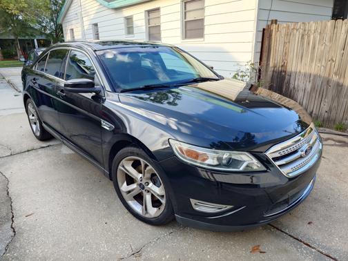 2011 Ford Taurus SHO