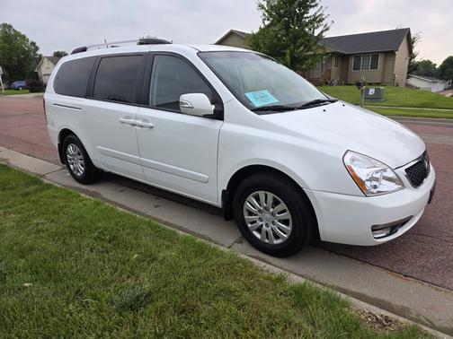 2014 Kia Sedona LX
