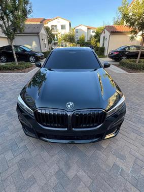 White 2022 BMW 750 i xDrive