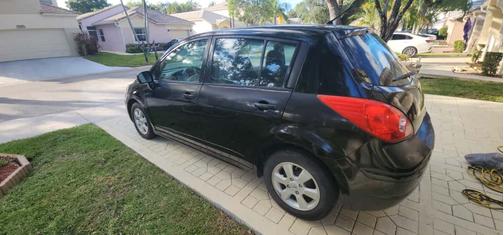 2009 Nissan Versa 1.8 SL