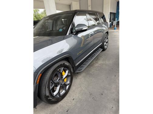 2023 Rivian R1S Adventure Quad-Motor Large Package