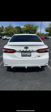 White 2020 Toyota Camry SE