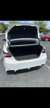 White 2020 Toyota Camry SE