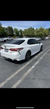 White 2020 Toyota Camry SE
