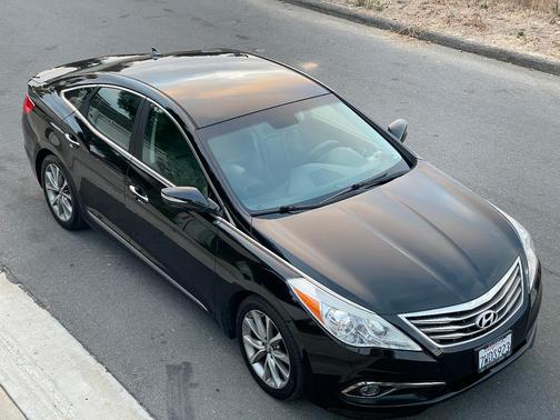 Black 2015 Hyundai Azera Base