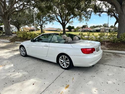 2011 BMW 328 i