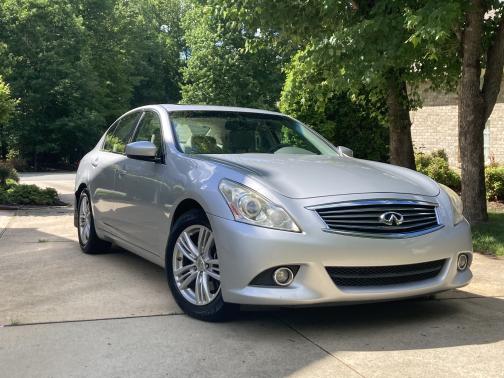 2013 INFINITI G37 Journey