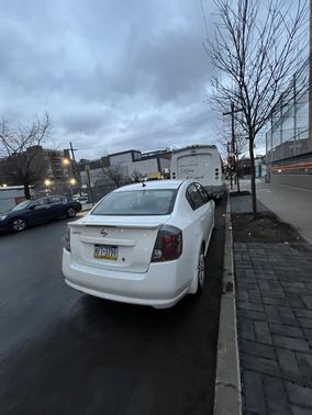 White 2012 Nissan Sentra 2.0 SR