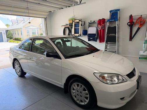 White 2004 Honda Civic LX