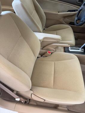 White 2004 Honda Civic LX
