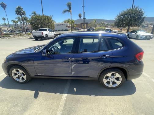 Blue 2014 BMW X1 sDrive28i