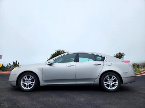 2010 Acura TL Technology