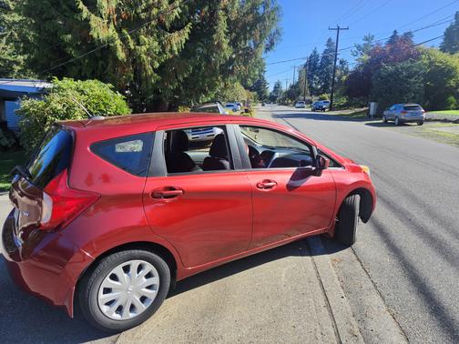 Red 2016 Nissan Versa Note SV