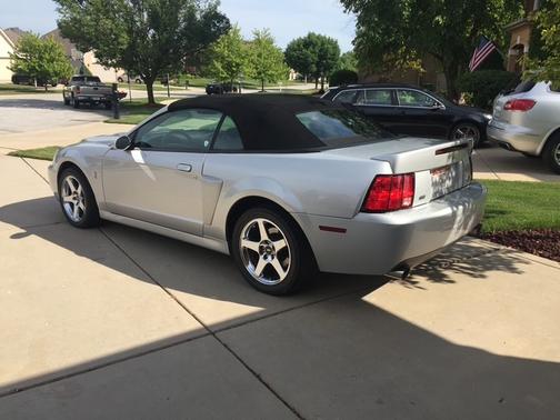 2004 Ford Mustang SVT Cobra