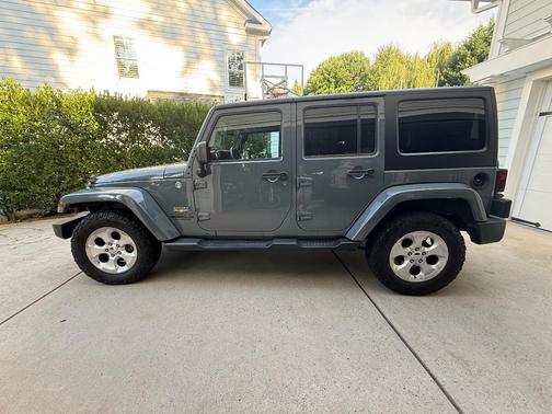 Gray 2015 Jeep Wrangler Unlimited Sahara