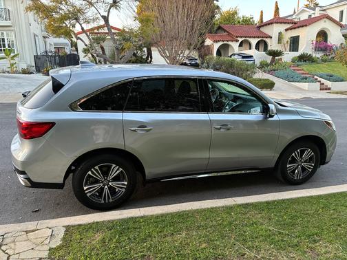 Silver 2018 Acura MDX 3.5L