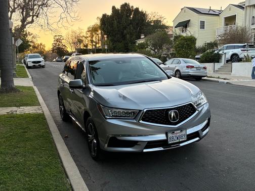 Silver 2018 Acura MDX 3.5L