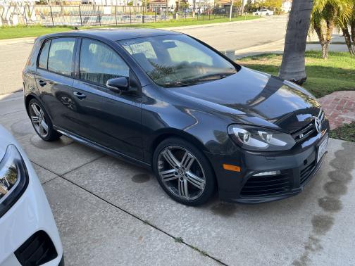2012 Volkswagen Golf R 4-Door