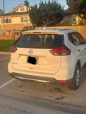 White 2017 Nissan Rogue S