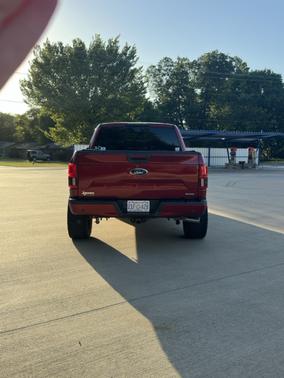 Red 2018 Ford F-150 XLT