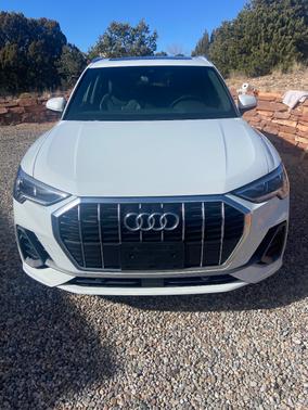 White 2019 Audi Q3 2.0T S line Premium