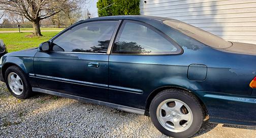 Green 1998 Honda Civic EX