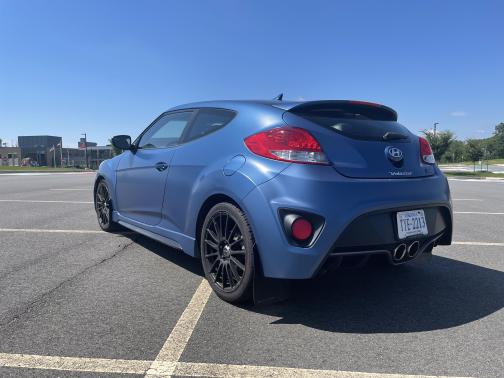 Photo 5 of 28 of 2016 Hyundai Veloster Turbo Rally Edition