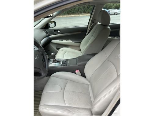 2011 INFINITI G37x Base