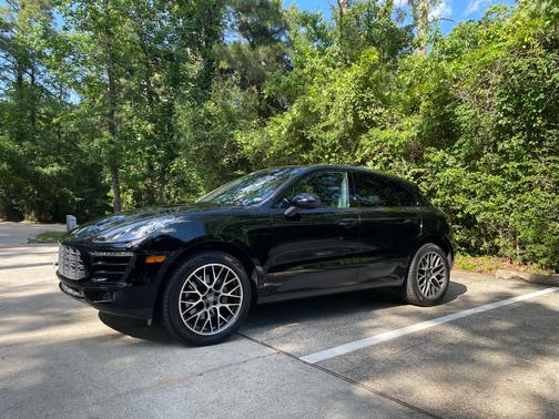 Black 2017 Porsche Macan Macan S