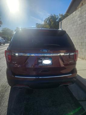 Red 2018 Ford Explorer XLT
