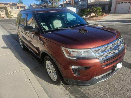Red 2018 Ford Explorer XLT
