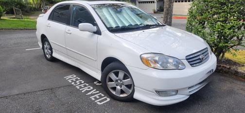 2004 Toyota Corolla S