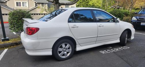 2004 Toyota Corolla S