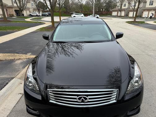 Black 2013 INFINITI G37 x