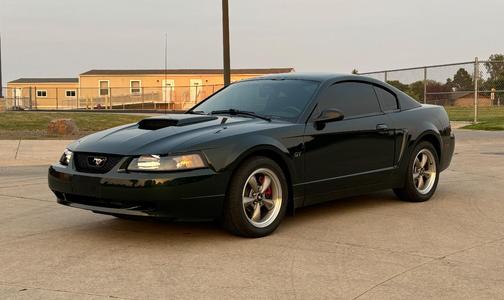 Green 2001 Ford Mustang Bullitt