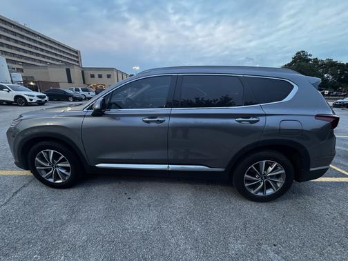 Gray 2019 Hyundai SANTA FE SEL Plus 2.4