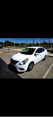 White 2016 Nissan Versa 1.6 SV