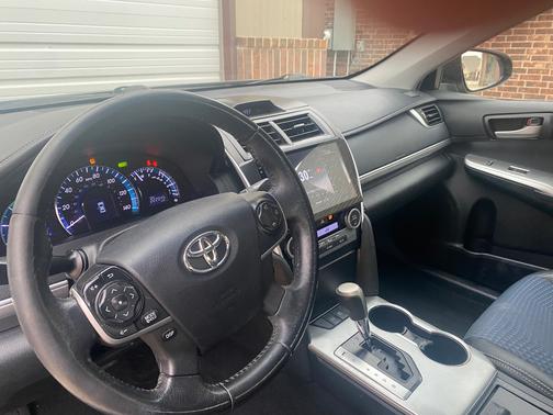2014 Toyota Camry Hybrid SE Limited Edition
