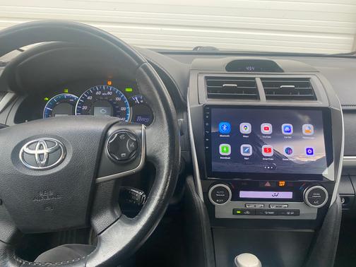 2014 Toyota Camry Hybrid SE Limited Edition