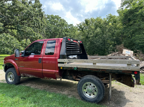 Red 2003 Ford F-250 XLT SuperCab Super Duty