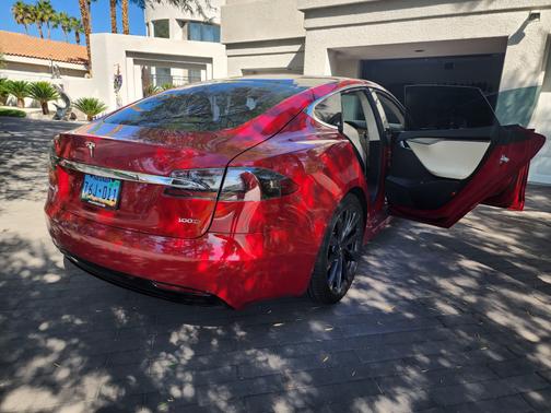 2018 Tesla Model S 100D