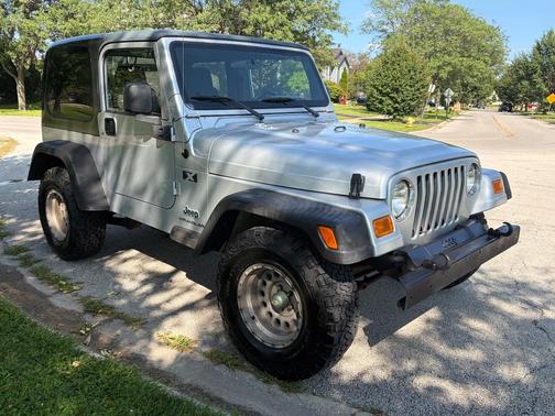 Silver 2005 Jeep Wrangler X