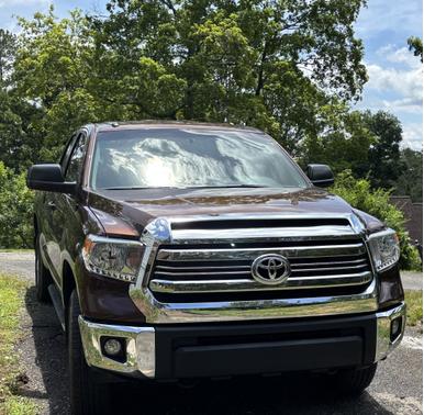 2017 Toyota Tundra SR5