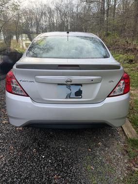 Silver 2017 Nissan Versa 1.6 SV