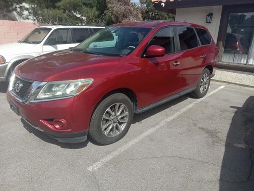 Red 2013 Nissan Pathfinder S