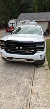 White 2018 Chevrolet Silverado 1500 2LZ