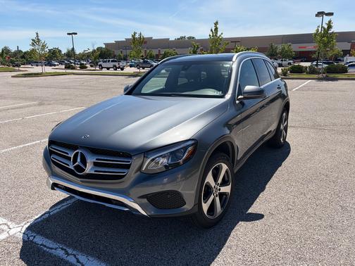 Gray 2018 Mercedes-Benz GLC 300 4MATIC