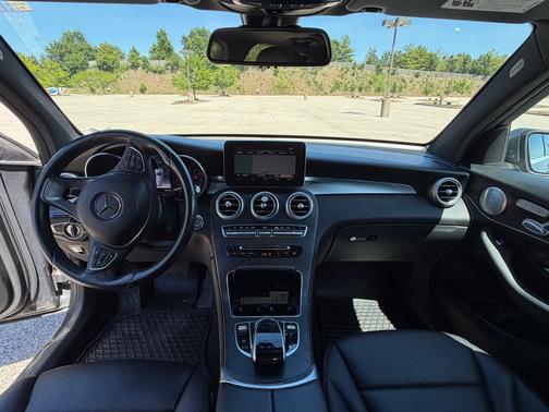 Gray 2018 Mercedes-Benz GLC 300 4MATIC