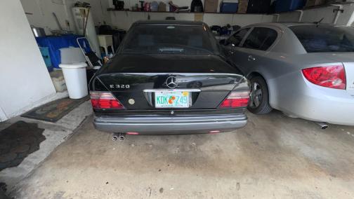 1995 Mercedes-Benz E-Class E320