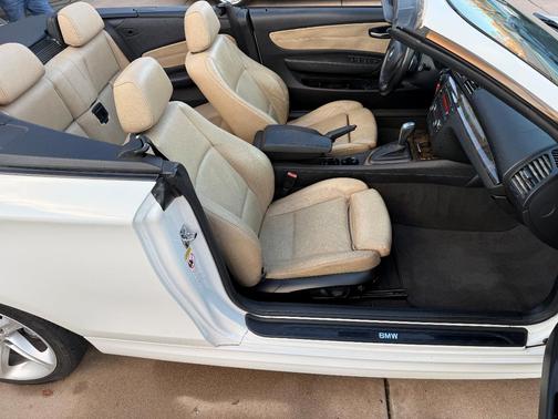 White 2008 BMW 135 i